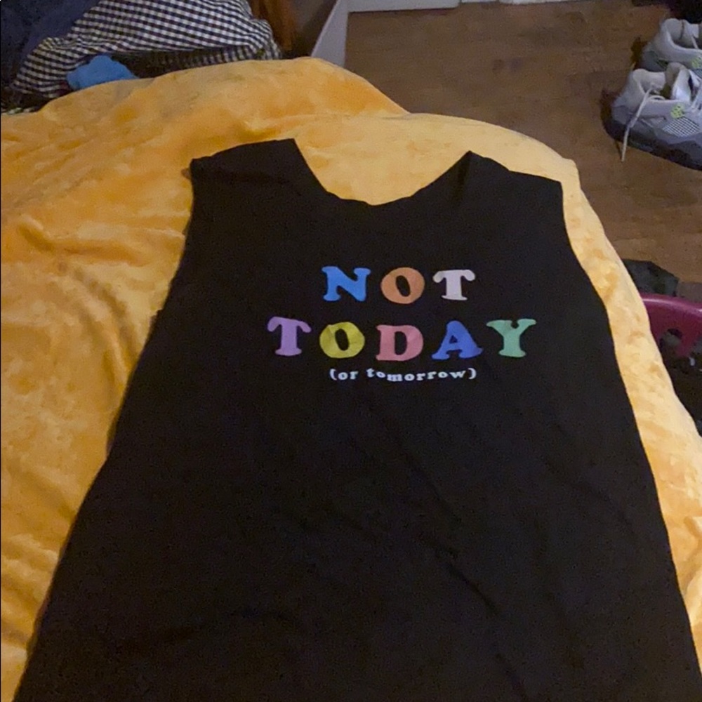 Sleeveless t